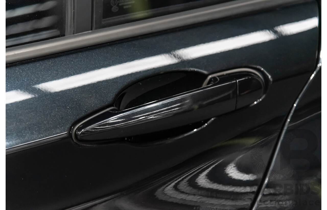 4/2014 Bmw 1 25i Sportline F20 MY14 5d Hatchback Black 2.0L