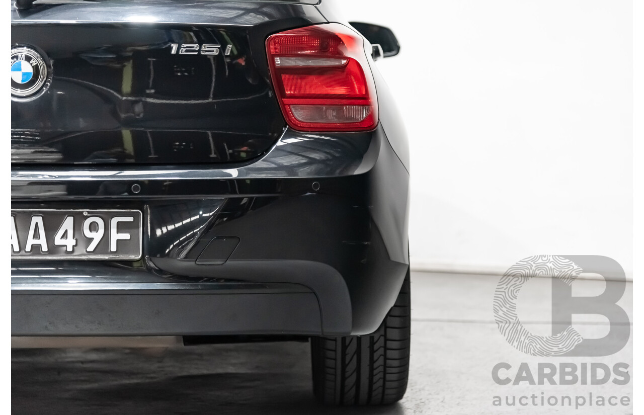 4/2014 Bmw 1 25i Sportline F20 MY14 5d Hatchback Black 2.0L