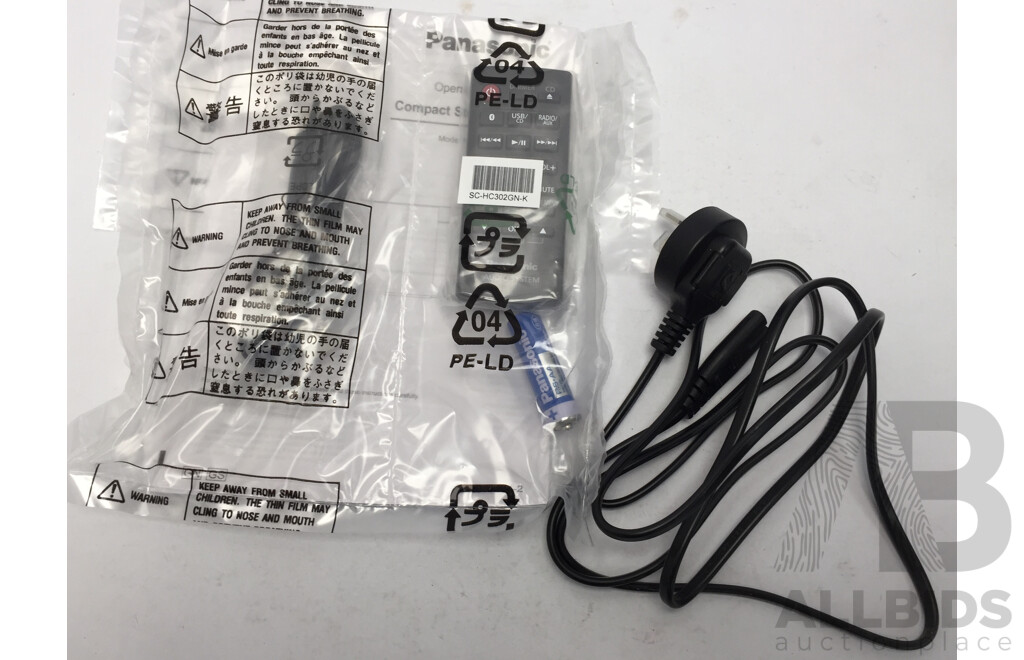 Panasonic SC-HC302GN-K Compact Micro System