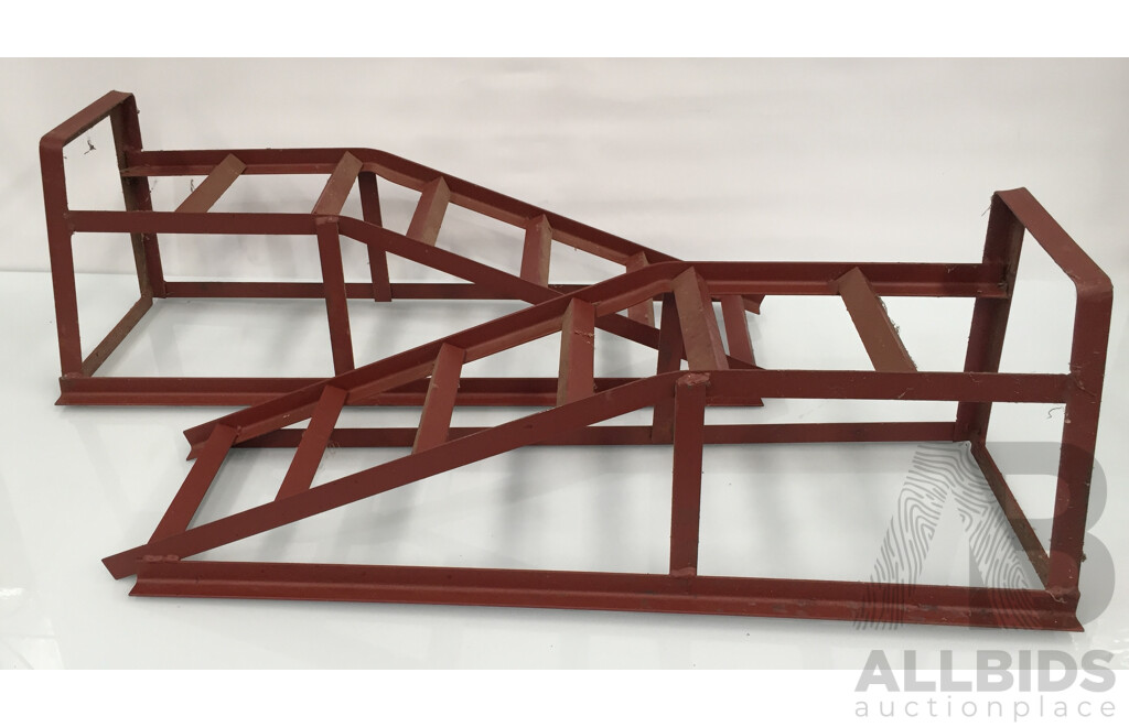 Pair of Car Ramps - Lot 1482059 | CARBIDS