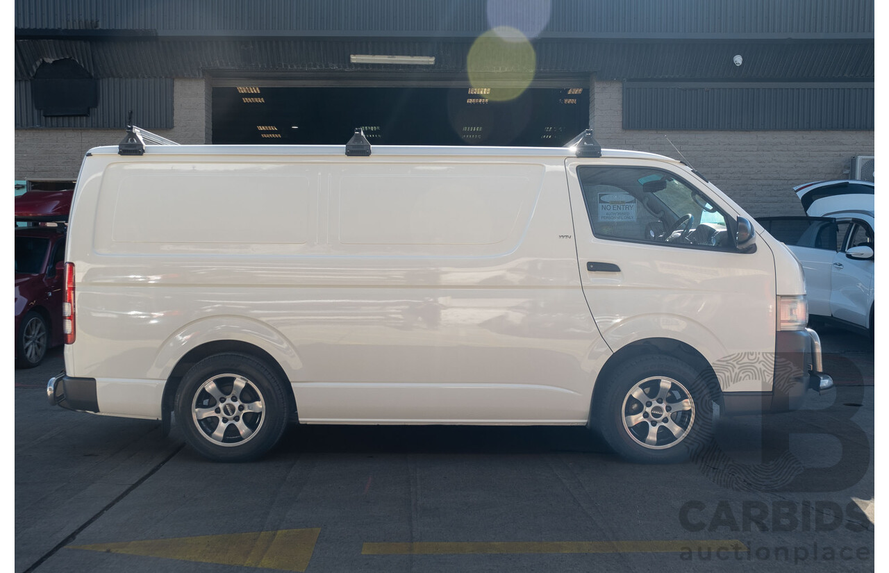 10/2009 Toyota Hiace LWB TRH201R MY07 Upgrade 4d Van White 2.7L