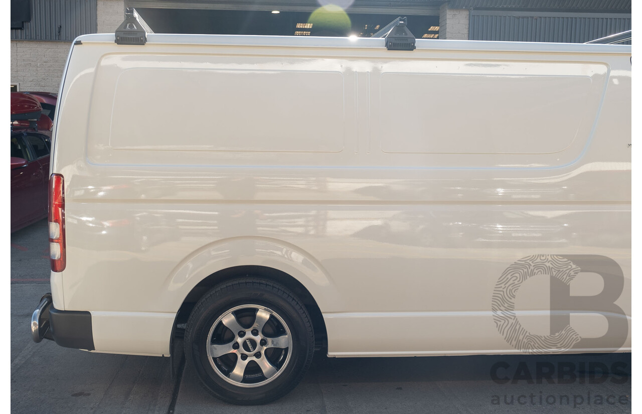 10/2009 Toyota Hiace LWB TRH201R MY07 Upgrade 4d Van White 2.7L