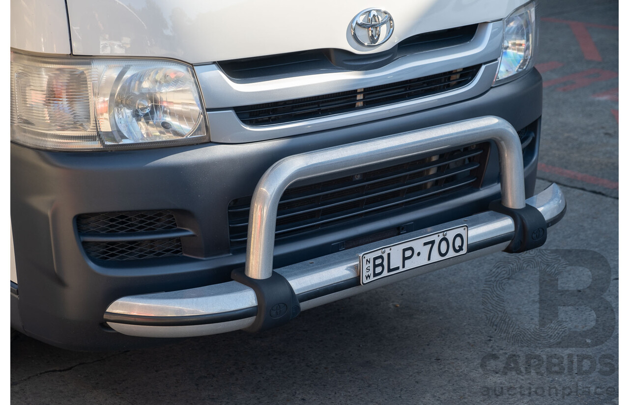 10/2009 Toyota Hiace LWB TRH201R MY07 Upgrade 4d Van White 2.7L