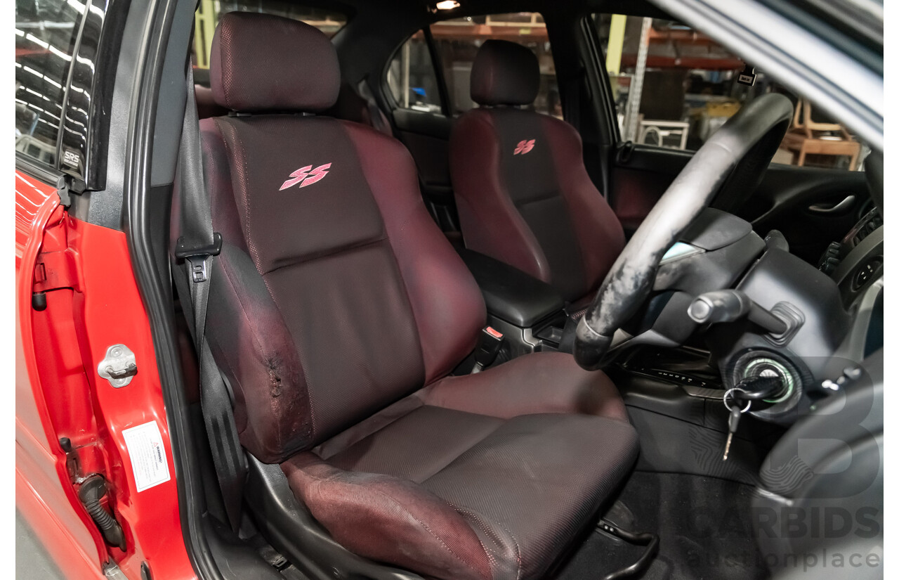 8/2004 Holden Commodore SS VZ 4d Sedan Red LS1 5.7L V8