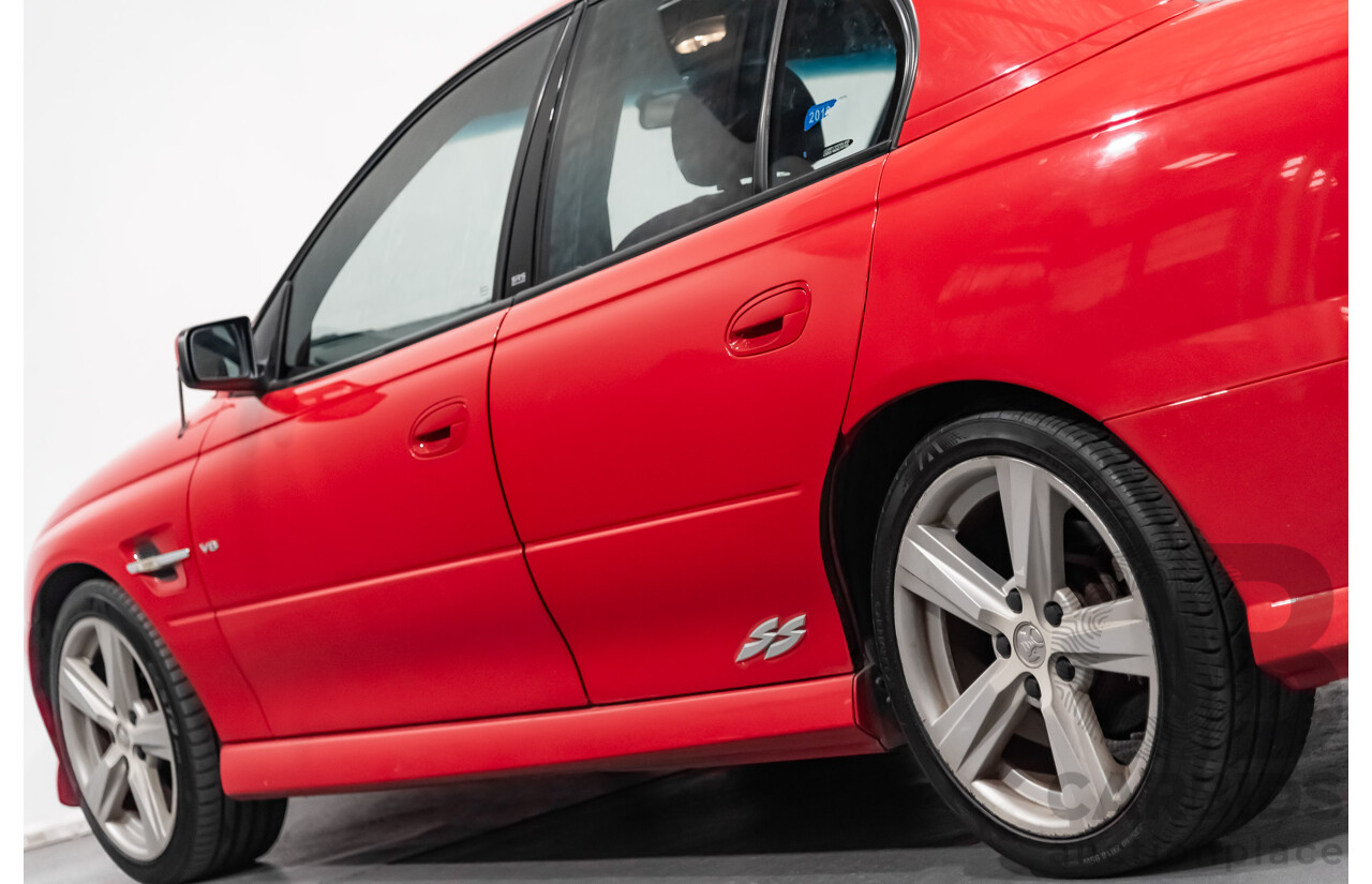 8/2004 Holden Commodore SS VZ 4d Sedan Red LS1 5.7L V8