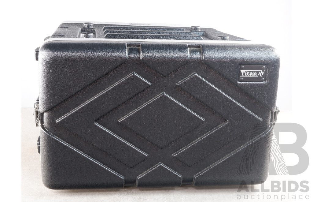 Titan AV Custom Road Case with Built In Powerbank, USB hub, Steinberg Soundcard