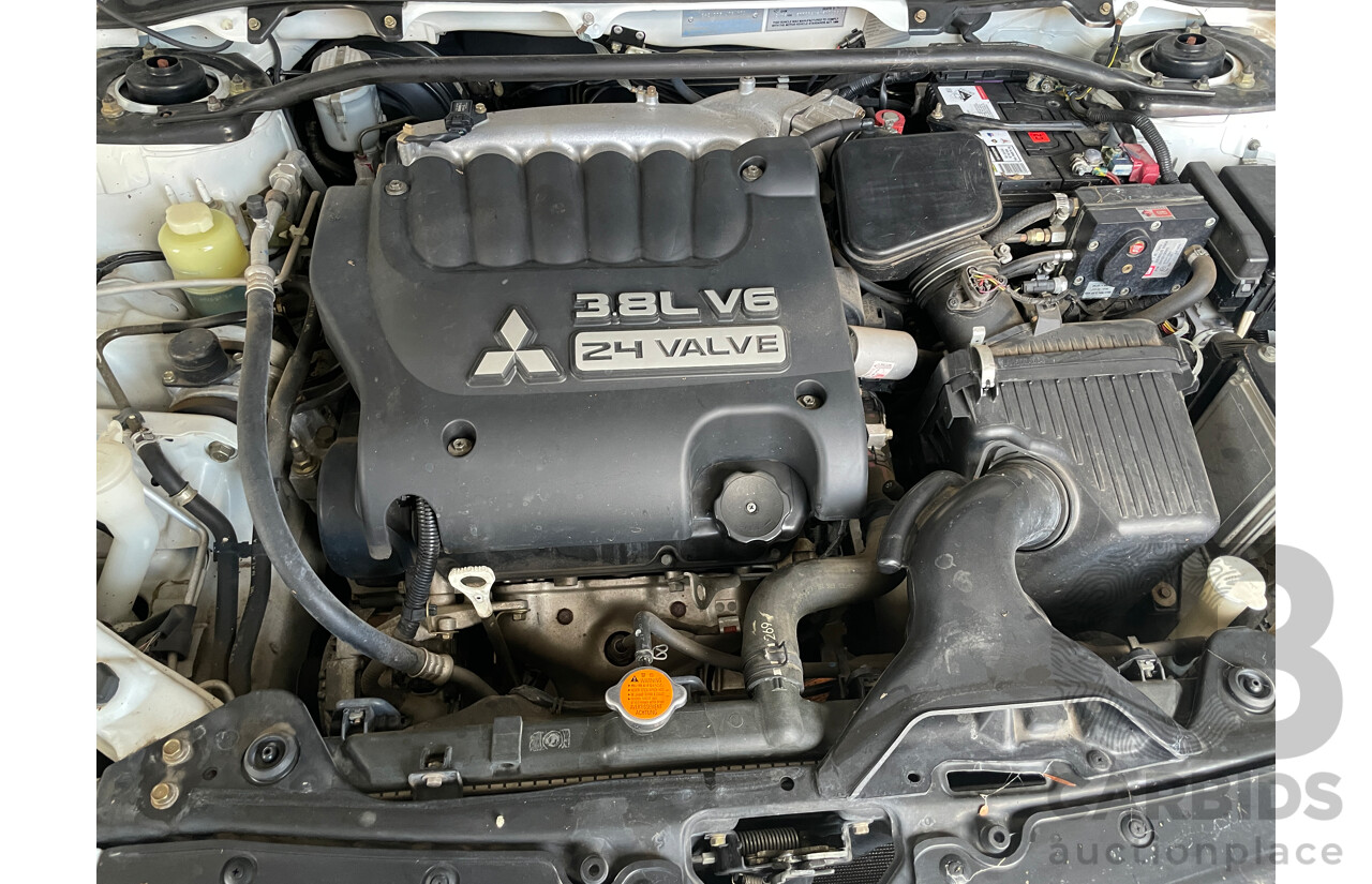 12/2006 Mitsubishi 380 SX DB SERIES II 4d Sedan White 3.8L