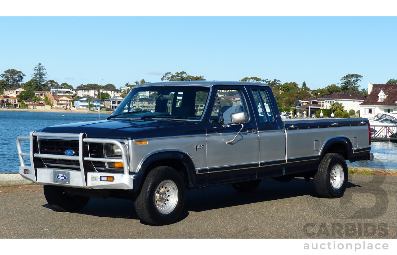 1/1983 Ford F150 XLT Lariat Extra Cab LWB 2d Utility Blue/Silver V8