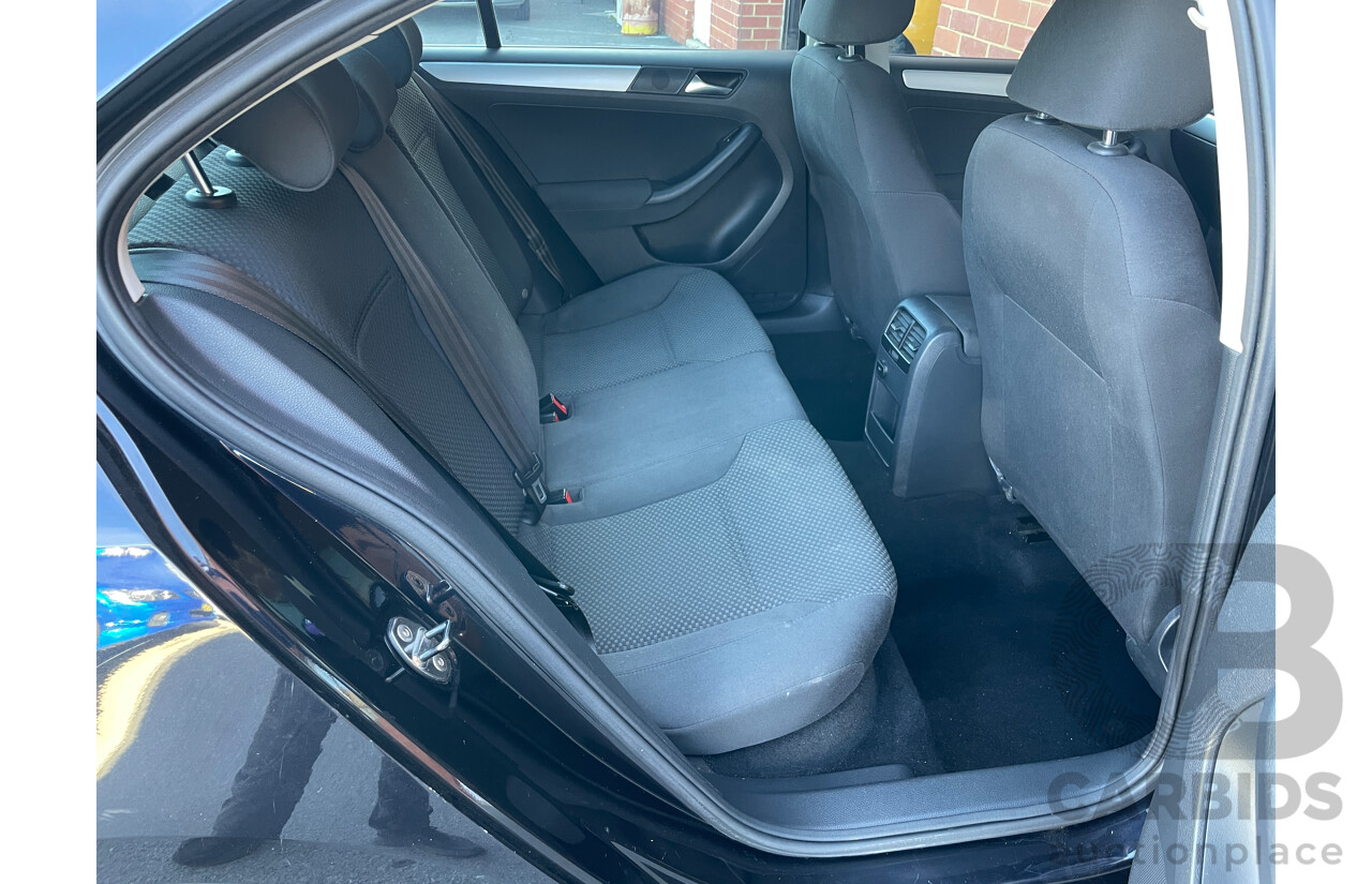 11/2011 Volkswagen Jetta 118 TSI 1KM MY12 4d Sedan Black 1.4L