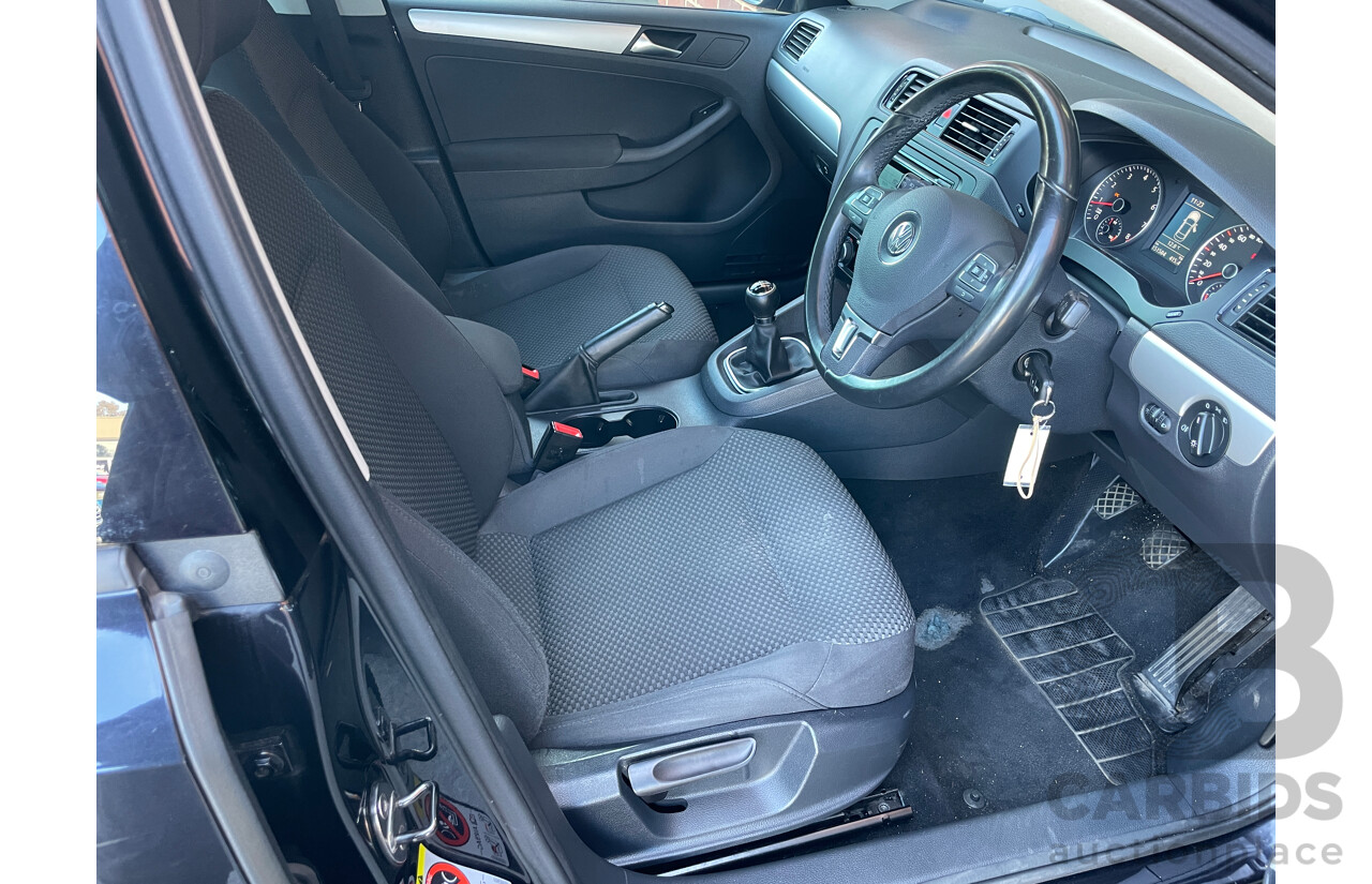 11/2011 Volkswagen Jetta 118 TSI 1KM MY12 4d Sedan Black 1.4L