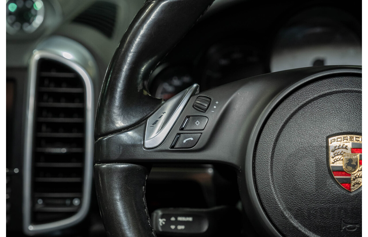 1/2011 Porsche Cayenne S 4d Wagon Metallic Black V8 4.8L