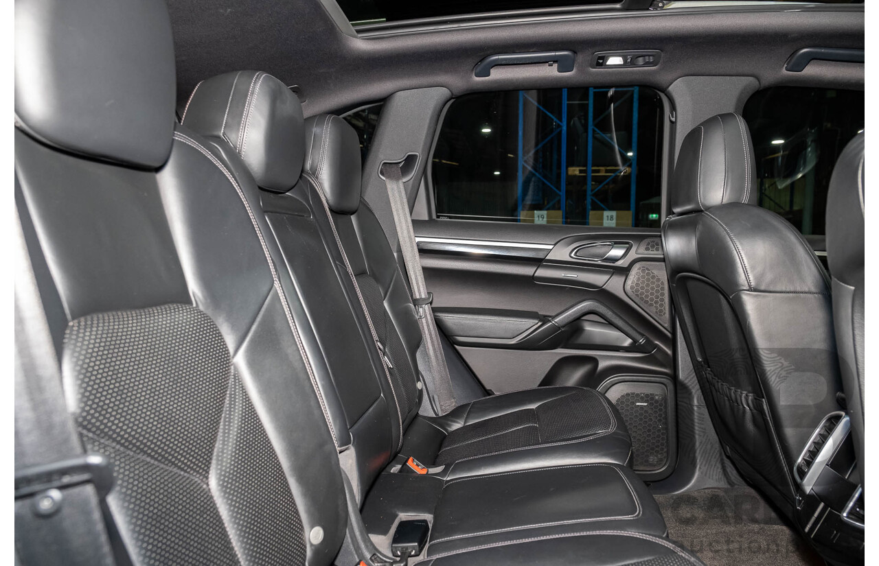 1/2011 Porsche Cayenne S 4d Wagon Metallic Black V8 4.8L