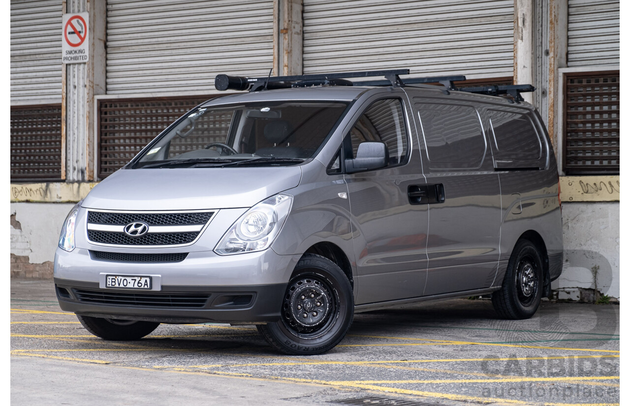 1/2011 Hyundai iLoad TQ 4d Van Silver Turbo Diesel 2.5L - Campervan