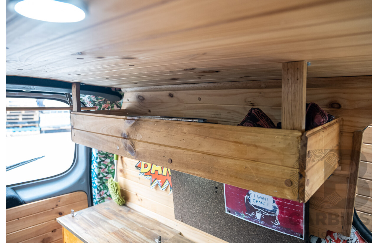 1/2011 Hyundai iLoad TQ 4d Van Silver Turbo Diesel 2.5L - Campervan