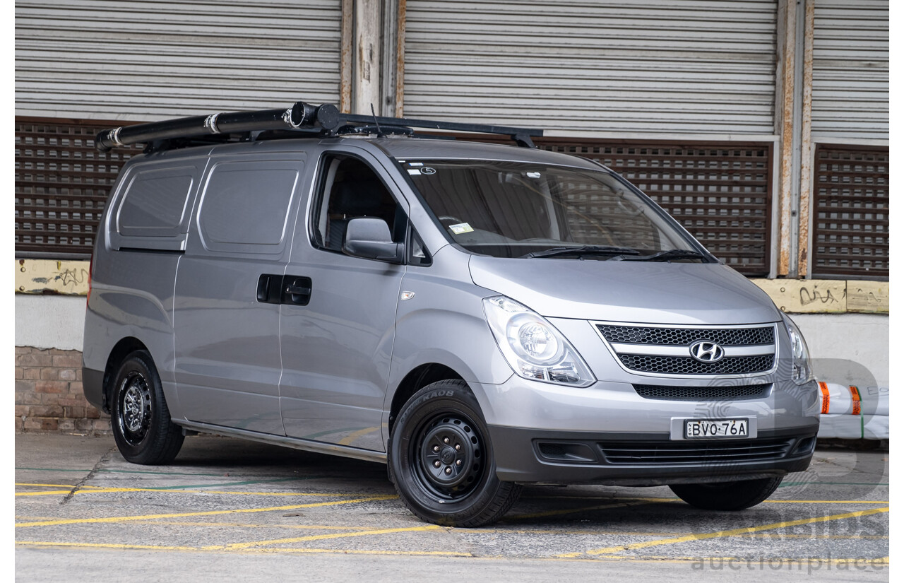 1/2011 Hyundai iLoad TQ 4d Van Silver Turbo Diesel 2.5L - Campervan