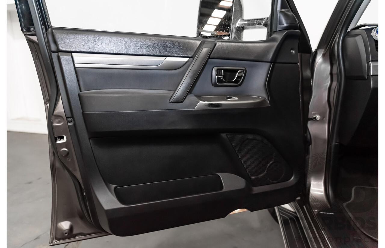 6/2012 Mitsubishi Pajero Activ NW MY12 4d Wagon Grey 3.2L Turbo Diesel - 7 Seater