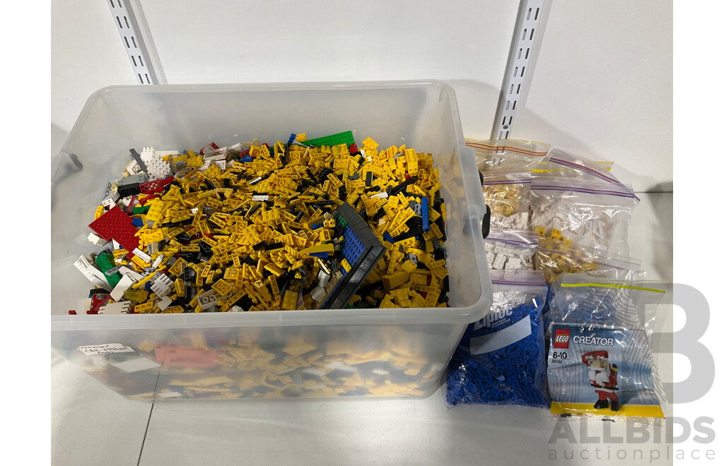 Bulk Lot of Assorted LEGO Bricks and Pieces, Some Partially Built