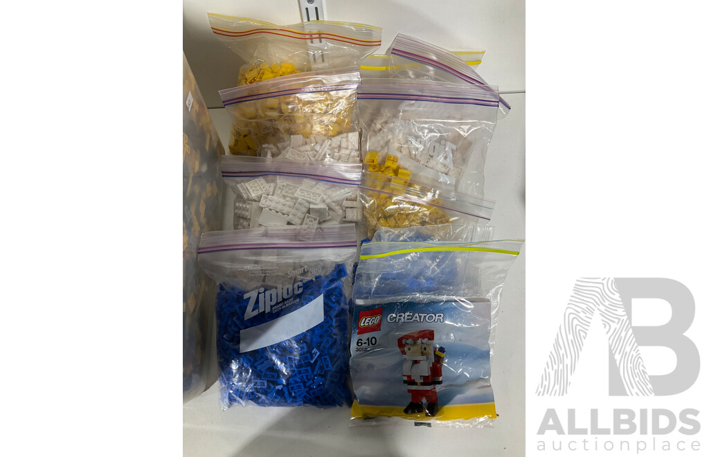 Bulk Lot of Assorted LEGO Bricks and Pieces, Some Partially Built