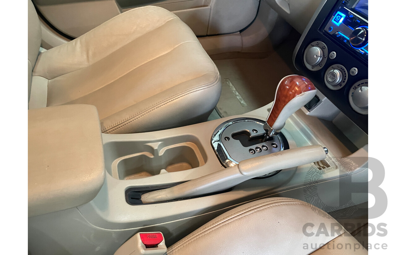 8/2006 Mitsubishi 380 4d Sedan White 3.8L