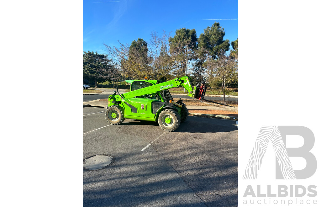2016 MERLO Telehandler with Rotator Attachment