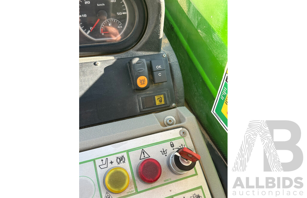 2016 MERLO Telehandler with Rotator Attachment