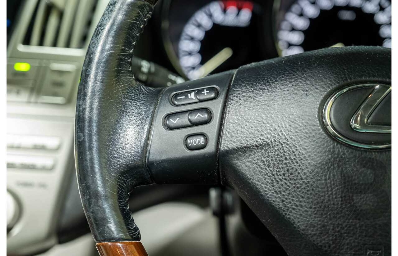 4/2006 Lexus RX350 Sports Luxury GSU35R 4d Wagon Silver V6 3.5L