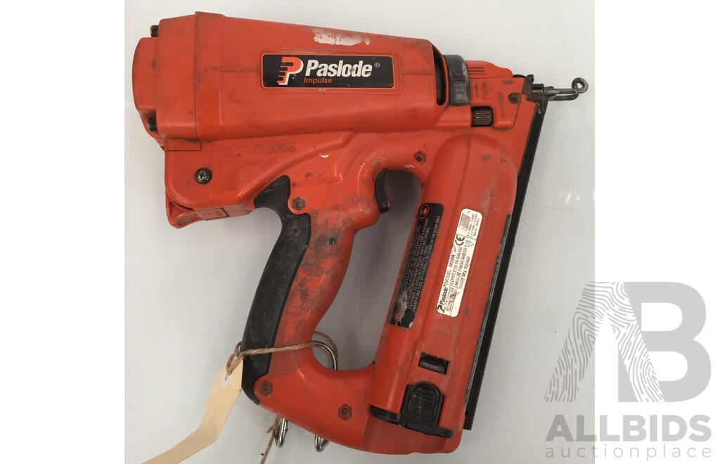 Paslode Impulse Nail Gun