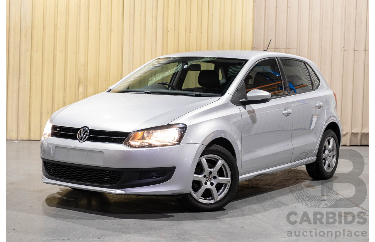 3/2013 Volkswagen Polo 77 TSI Comfortline 6R MY13 5d Hatchback Silver Turbo 1.2L