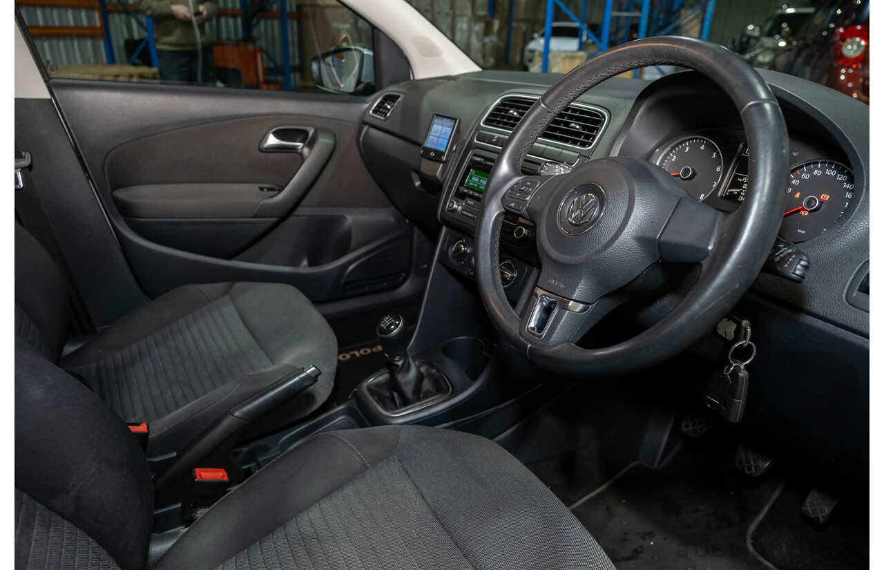 3/2013 Volkswagen Polo 77 TSI Comfortline 6R MY13 5d Hatchback Silver Turbo 1.2L