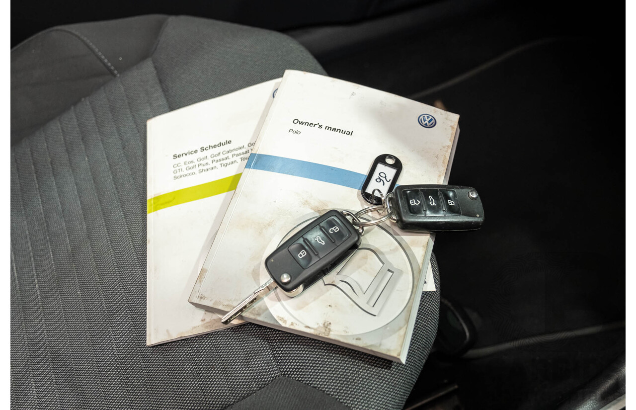 3/2013 Volkswagen Polo 77 TSI Comfortline 6R MY13 5d Hatchback Silver Turbo 1.2L