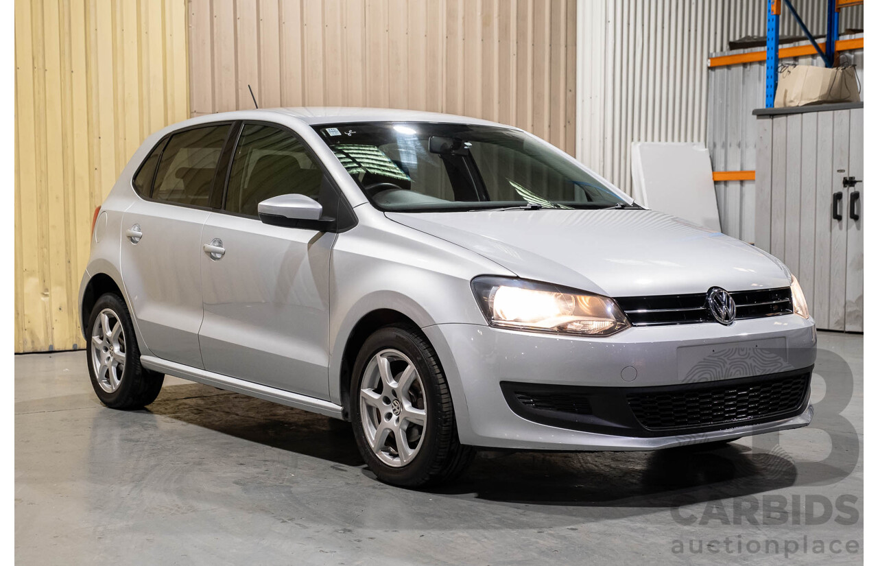 3/2013 Volkswagen Polo 77 TSI Comfortline 6R MY13 5d Hatchback Silver Turbo 1.2L