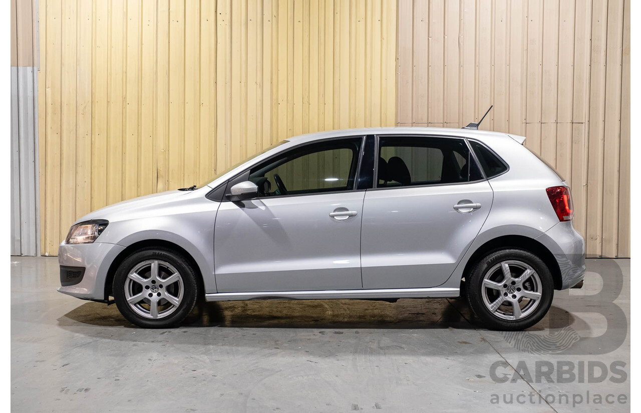 3/2013 Volkswagen Polo 77 TSI Comfortline 6R MY13 5d Hatchback Silver Turbo 1.2L