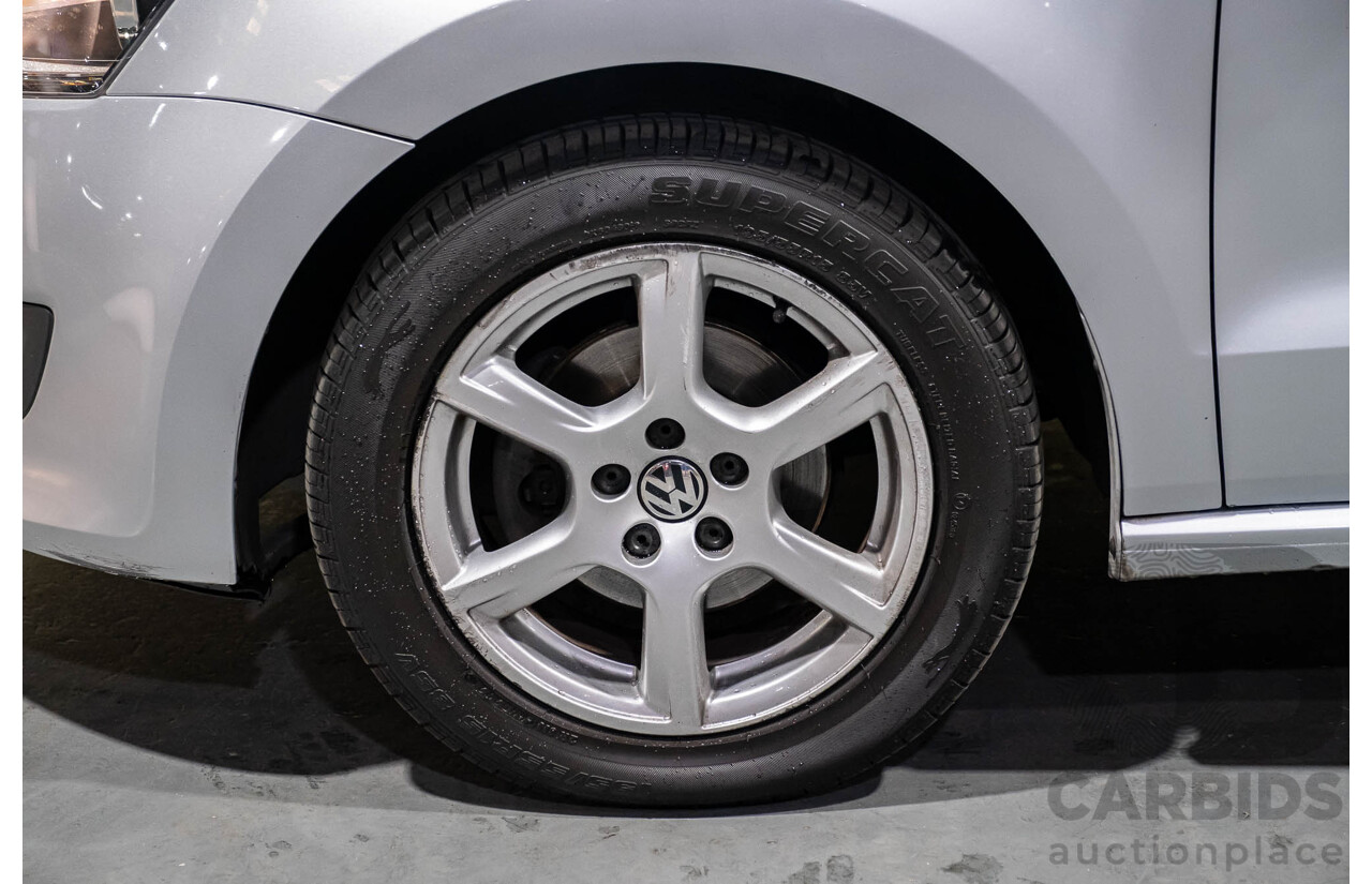 3/2013 Volkswagen Polo 77 TSI Comfortline 6R MY13 5d Hatchback Silver Turbo 1.2L