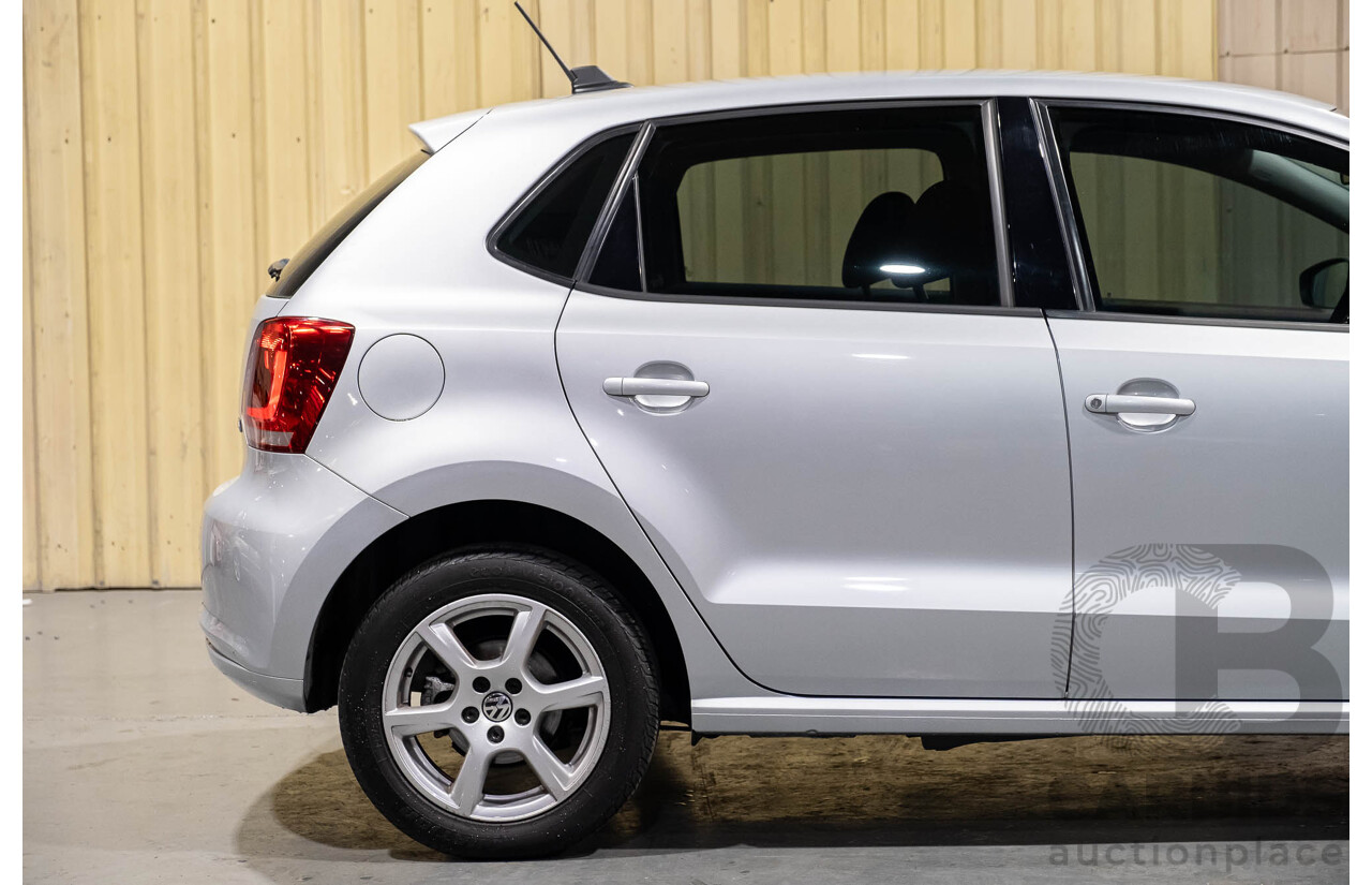 3/2013 Volkswagen Polo 77 TSI Comfortline 6R MY13 5d Hatchback Silver Turbo 1.2L