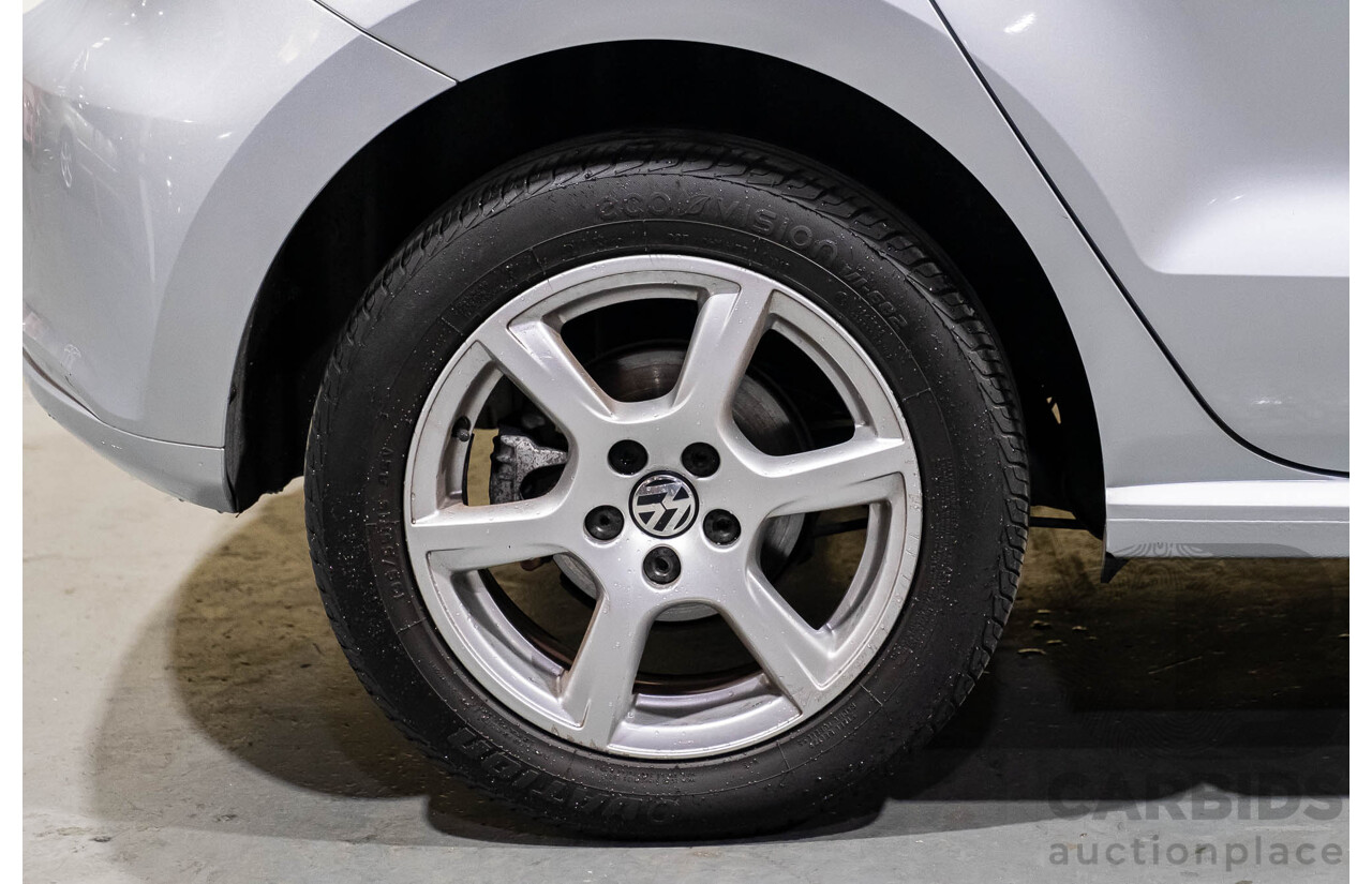 3/2013 Volkswagen Polo 77 TSI Comfortline 6R MY13 5d Hatchback Silver Turbo 1.2L