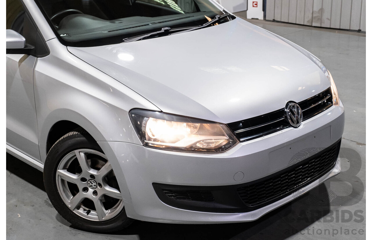 3/2013 Volkswagen Polo 77 TSI Comfortline 6R MY13 5d Hatchback Silver Turbo 1.2L