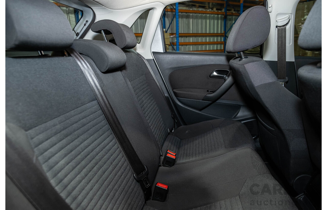 3/2013 Volkswagen Polo 77 TSI Comfortline 6R MY13 5d Hatchback Silver Turbo 1.2L