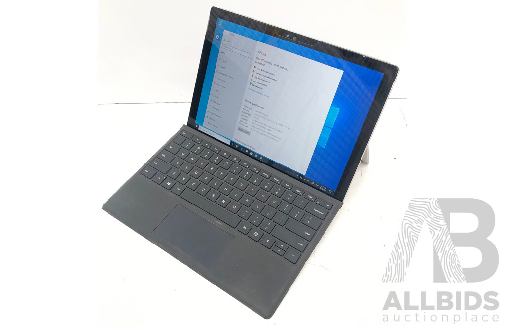 Microsoft (1724) Surface Pro 4 Intel Core i7 (6650U) 2.20GHz-3.40GHz 2-Core CPU 256GB 12-Inch Touchscreen Detachable Laptop