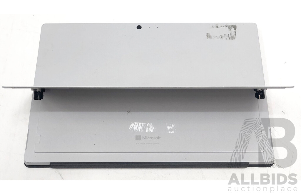 Microsoft (1724) Surface Pro 4 Intel Core i7 (6650U) 2.20GHz-3.40GHz 2-Core CPU 256GB 12-Inch Touchscreen Detachable Laptop