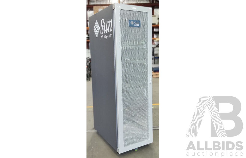 Sun Microsystems (NGR900R) Rack 900 19-Inch 42RU Rack Mount Cabinet W/ Power Distribution Units and Sun Cabinet Modular Power System