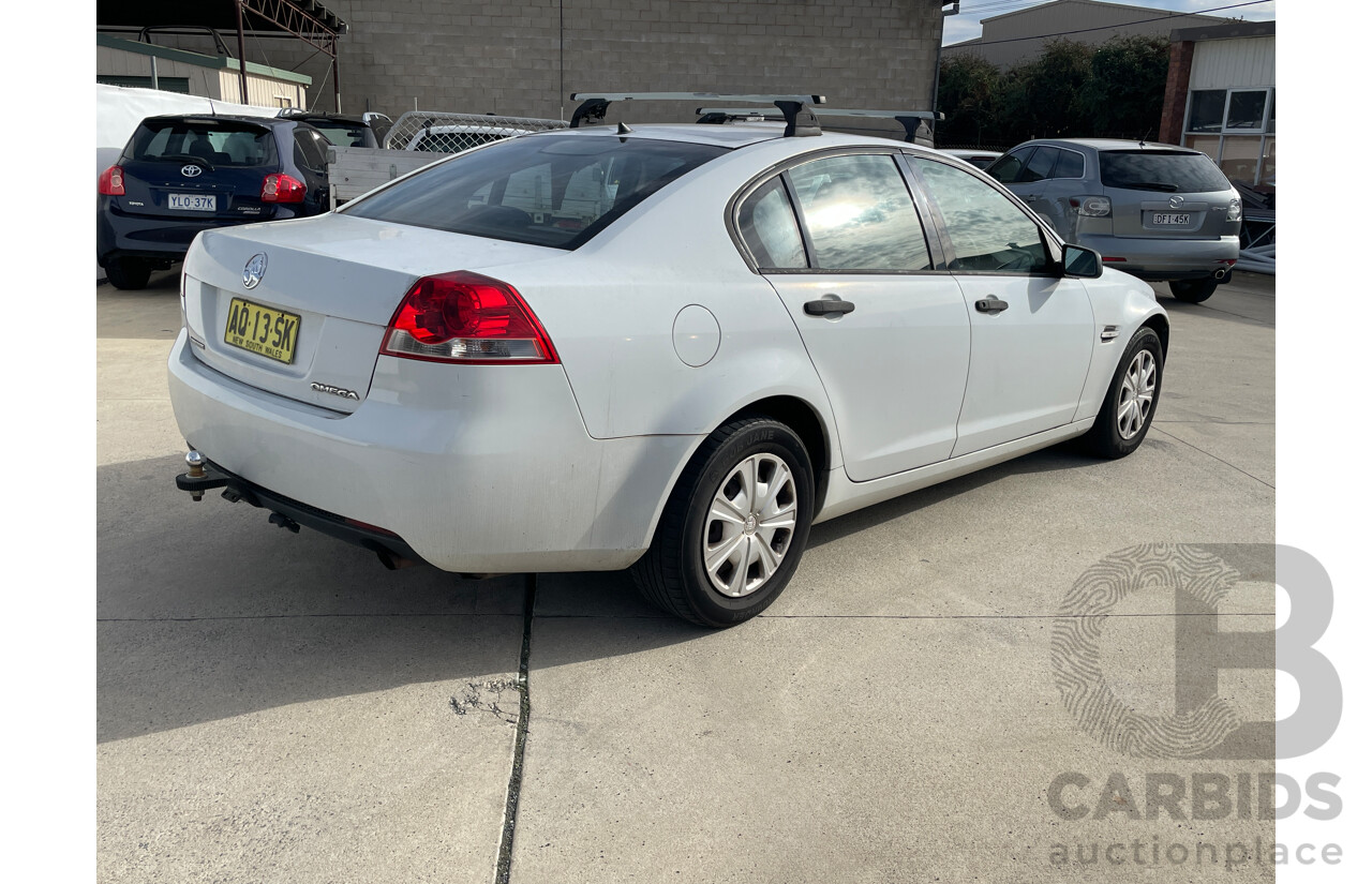 8/2007 Holden Commodore Omega VE 4d Sedan White 3.6L