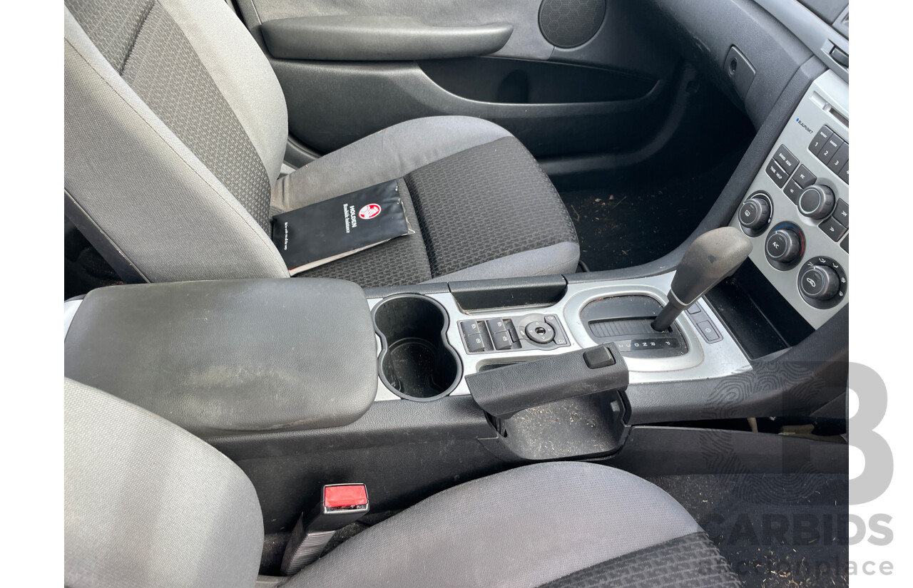 8/2007 Holden Commodore Omega VE 4d Sedan White 3.6L