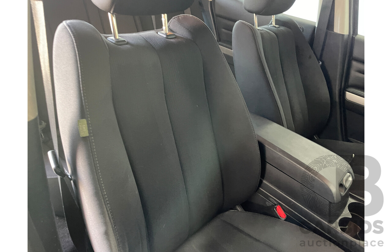 12/2011 Mazda CX-7 Classic (fwd) ER MY10 4d Wagon Silver 2.5L