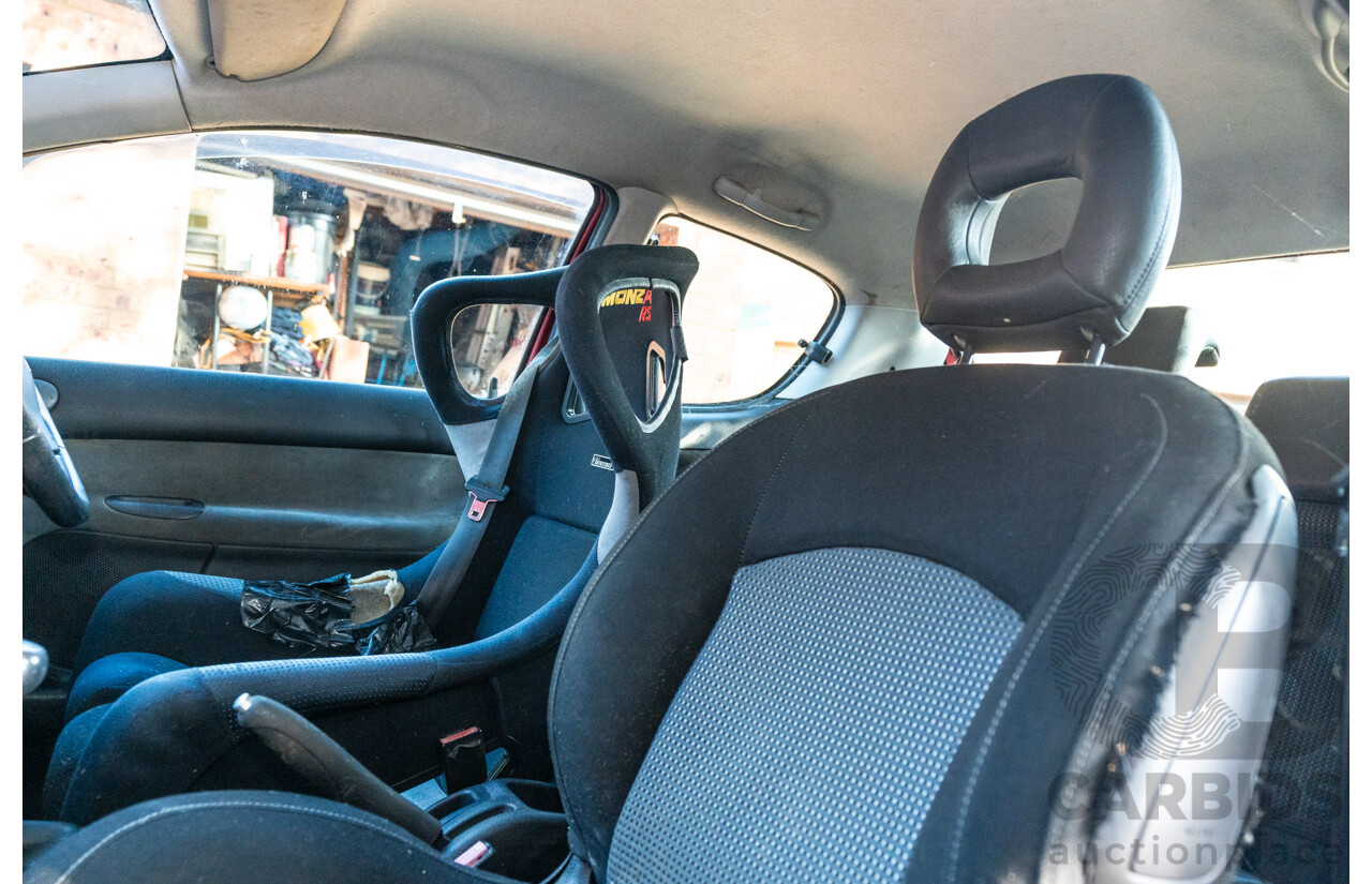5/2002 Peugeot 206 GTi 3d Hatchback Red 2.0L - Racing setup