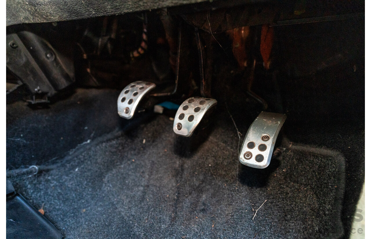 5/2002 Peugeot 206 GTi 3d Hatchback Red 2.0L - Racing setup