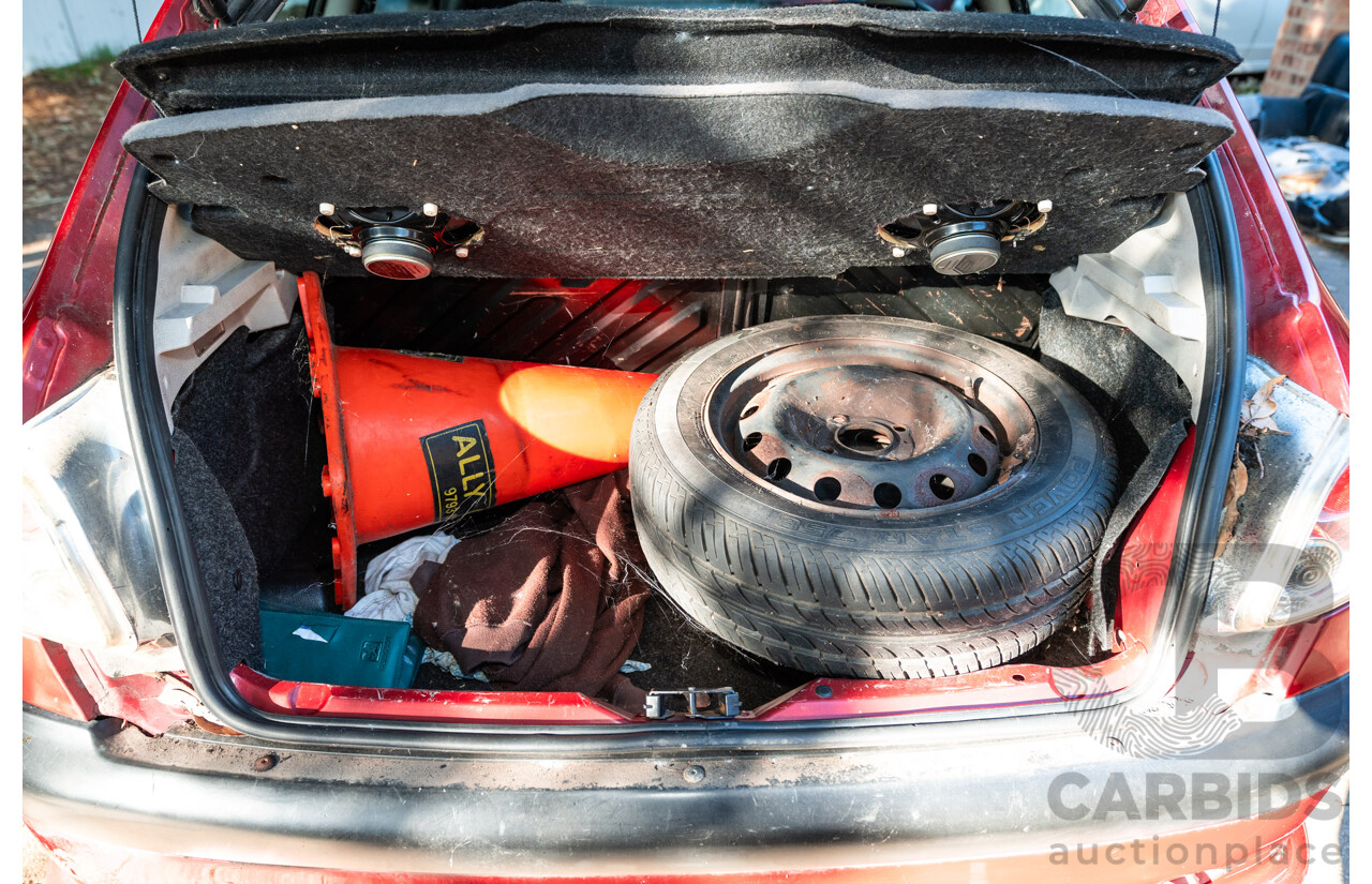 5/2002 Peugeot 206 GTi 3d Hatchback Red 2.0L - Racing setup