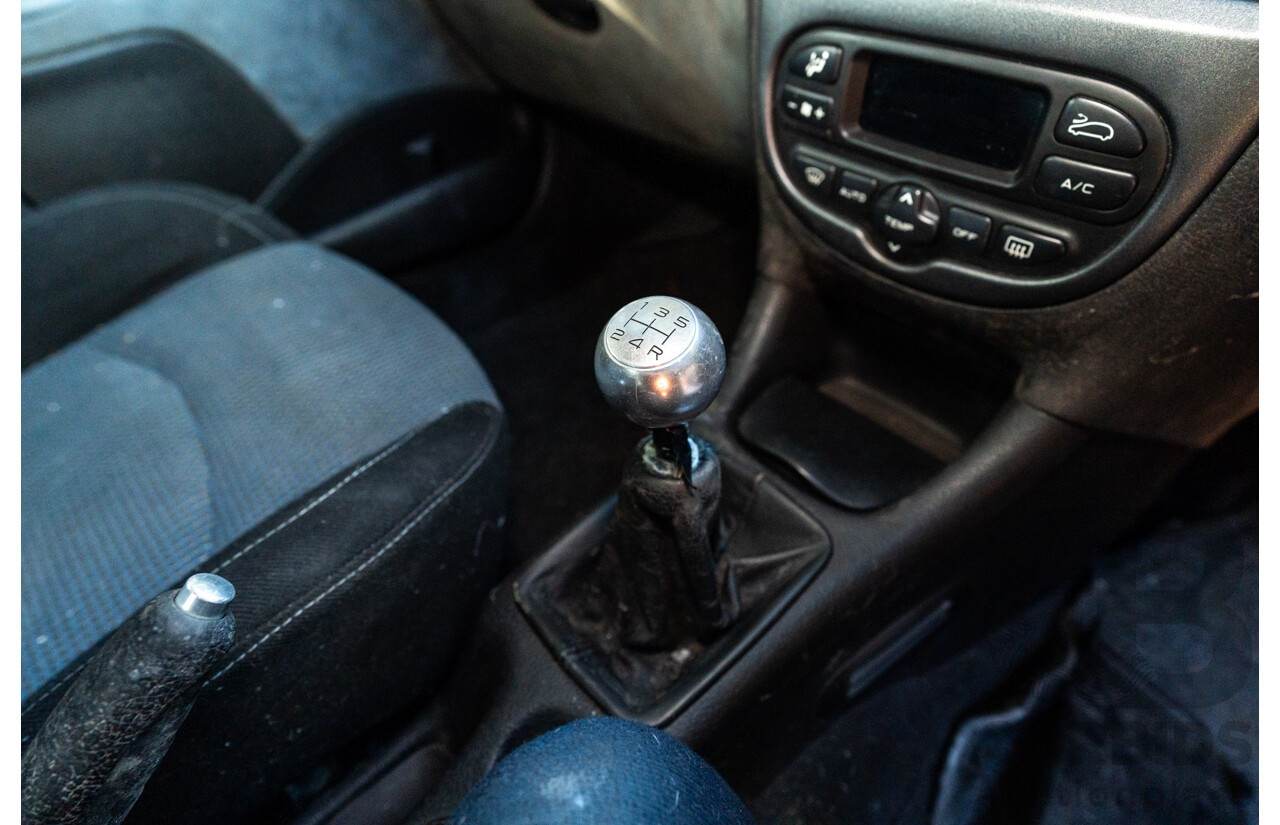 5/2002 Peugeot 206 GTi 3d Hatchback Red 2.0L - Racing setup