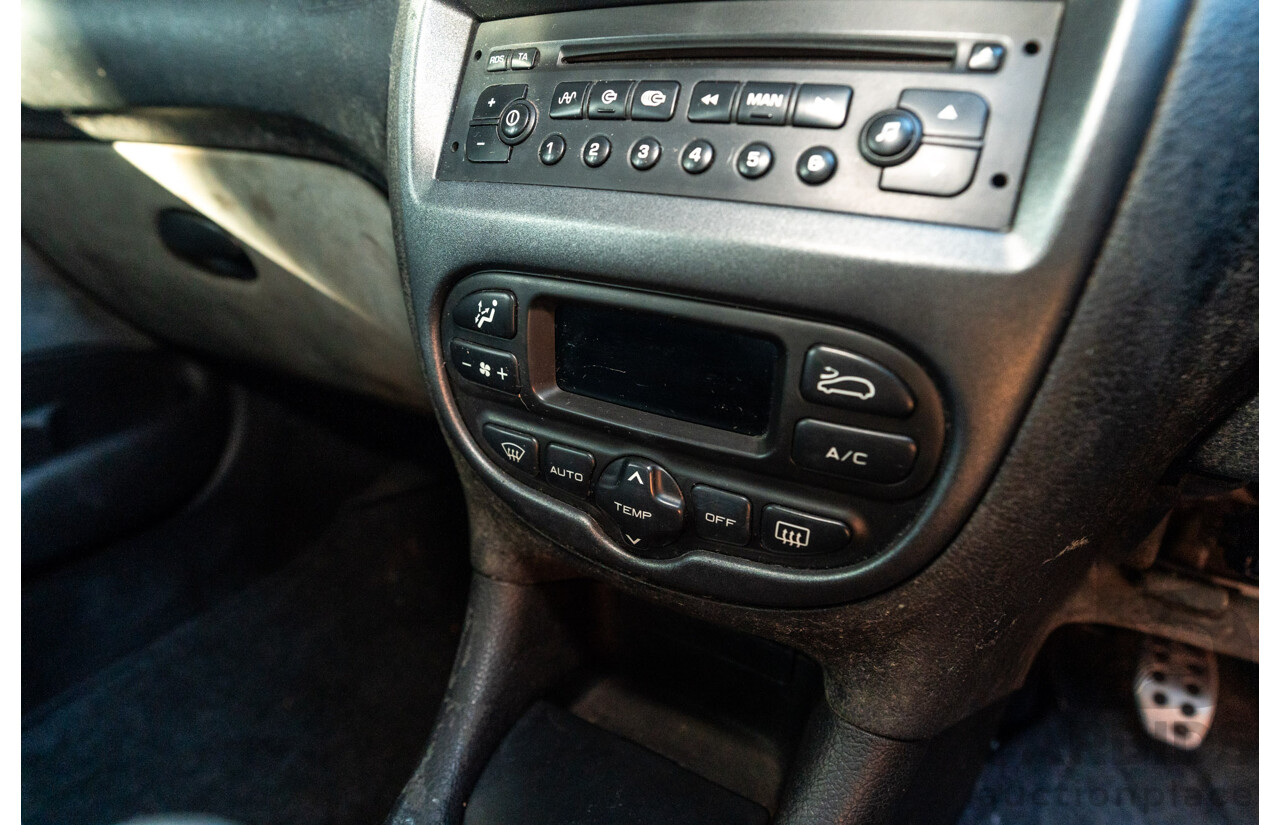 5/2002 Peugeot 206 GTi 3d Hatchback Red 2.0L - Racing setup