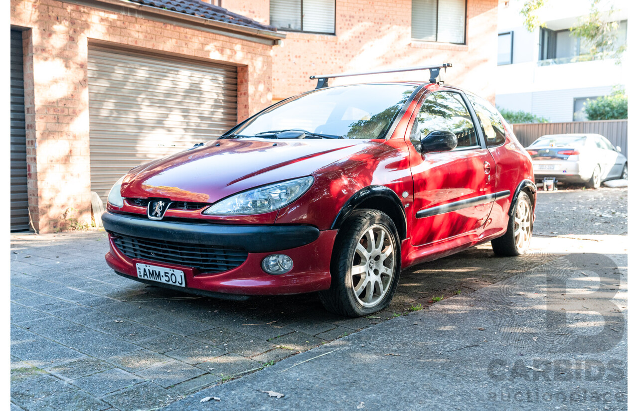 5/2002 Peugeot 206 GTi 3d Hatchback Red 2.0L - Racing setup