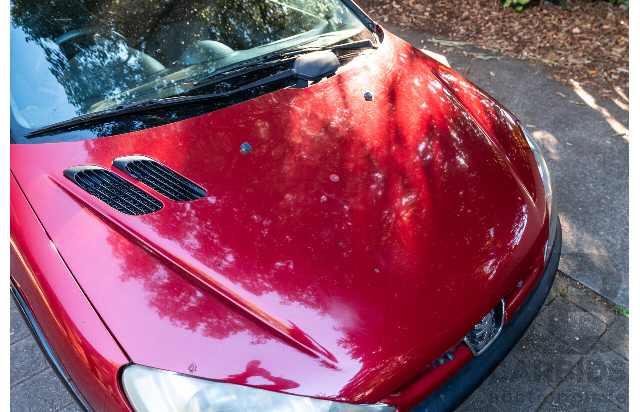 5/2002 Peugeot 206 GTi 3d Hatchback Red 2.0L - Racing setup